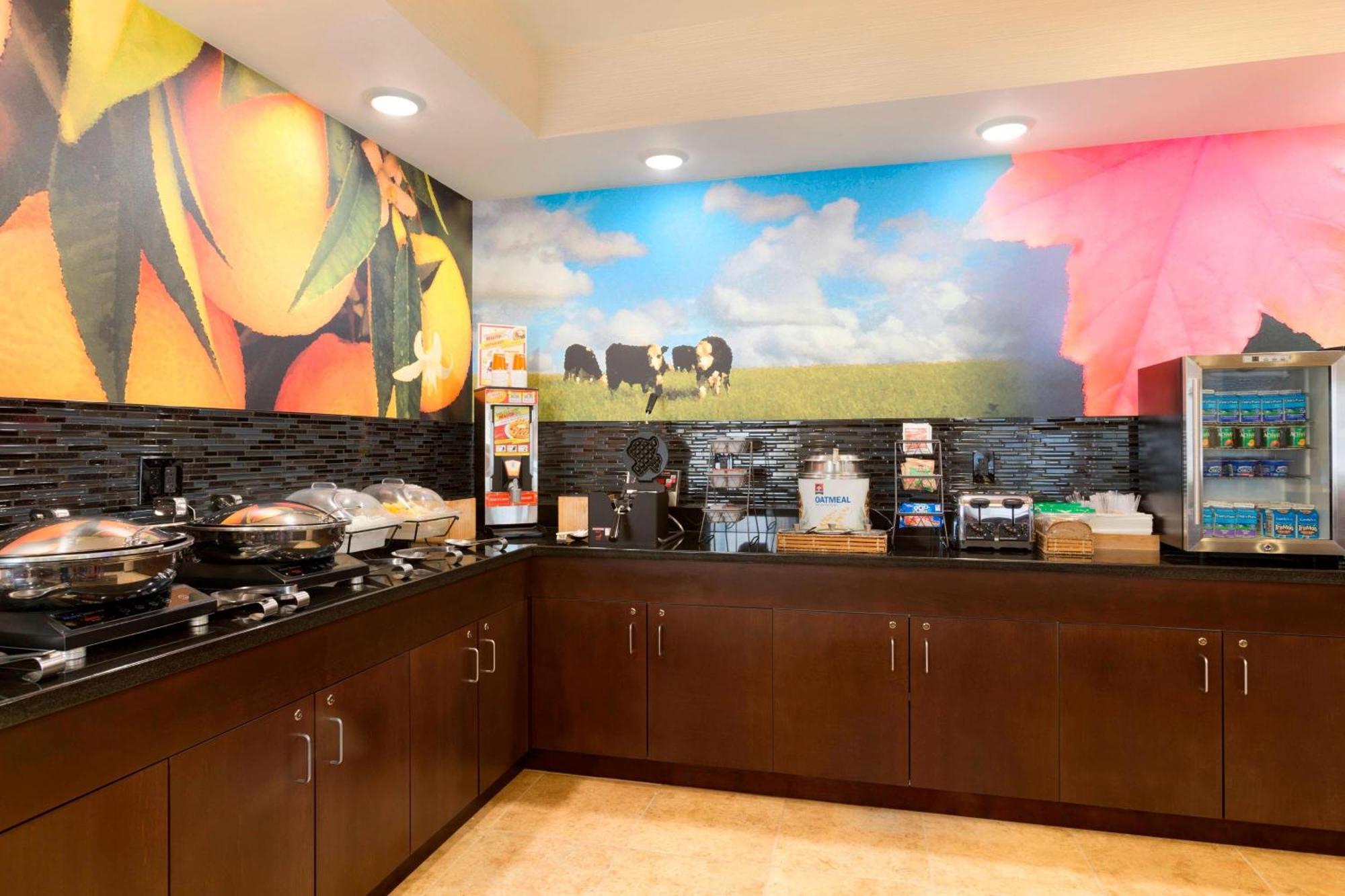Fairfield Inn & Suites Мидленд Экстерьер фото